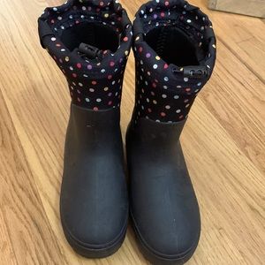 Snow Boots for little girls :)